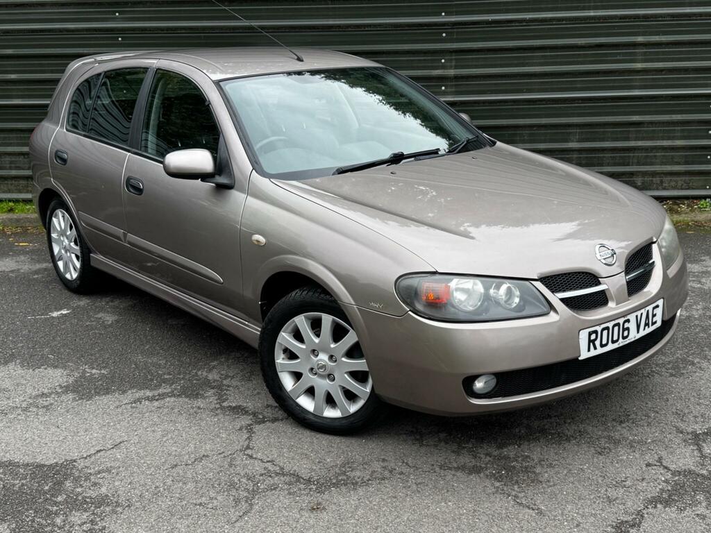 Nissan Almera Hatchback Blue #1