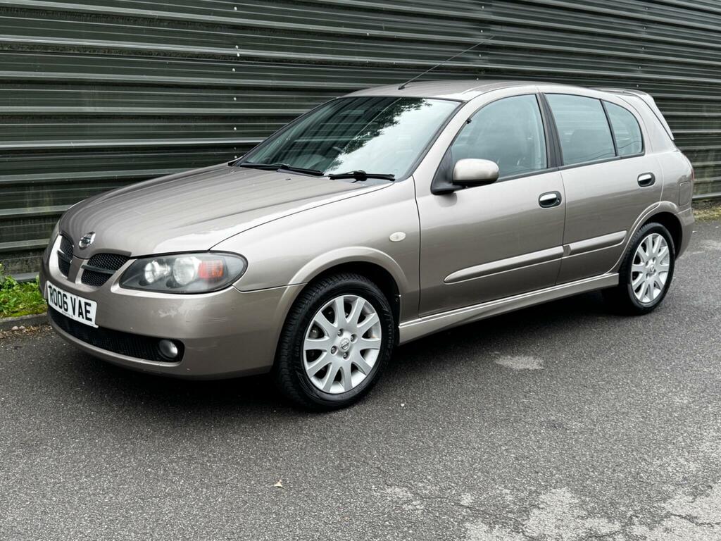Nissan Almera Hatchback Blue #20