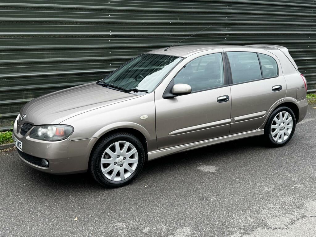 Nissan Almera Hatchback Blue #25