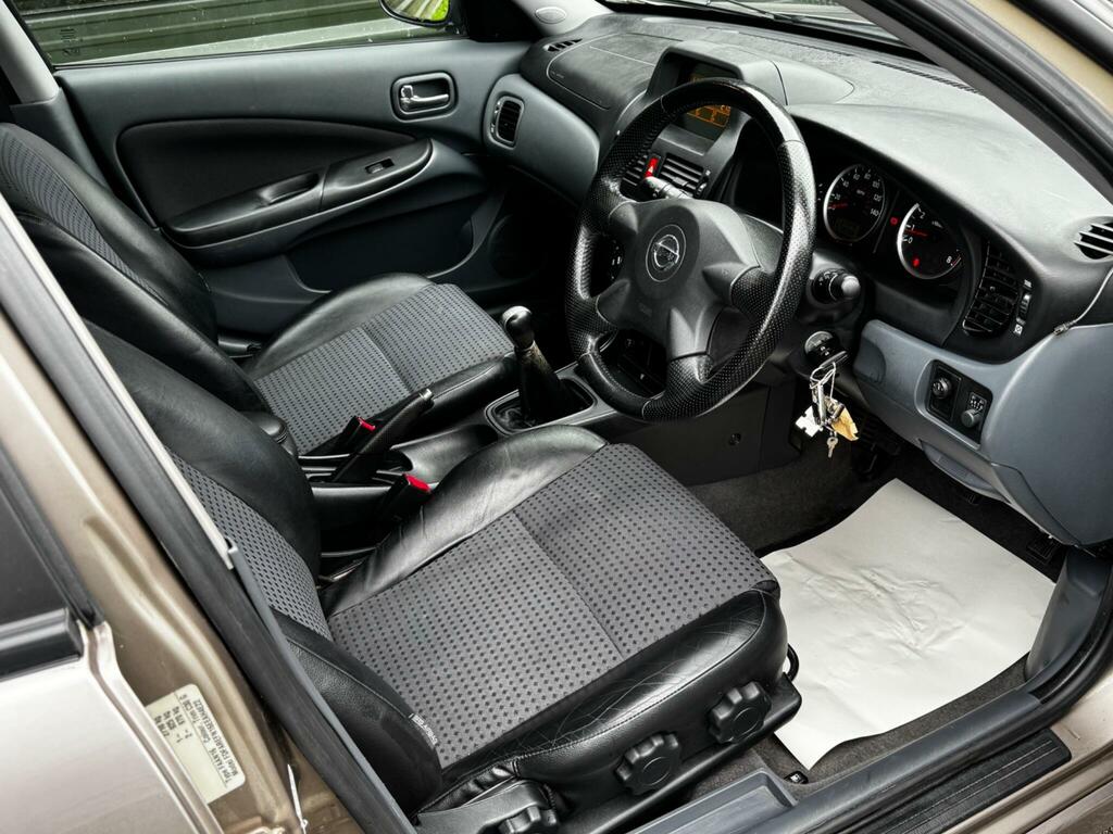 Nissan Almera Hatchback Blue #45