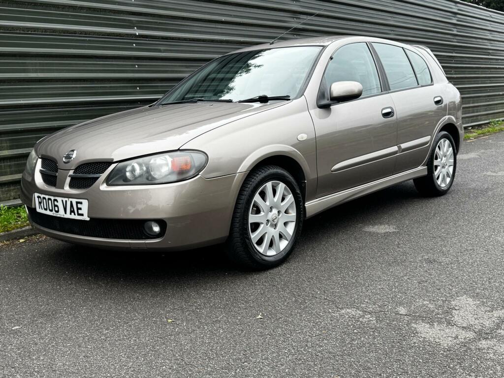 Nissan Almera Hatchback Blue #17