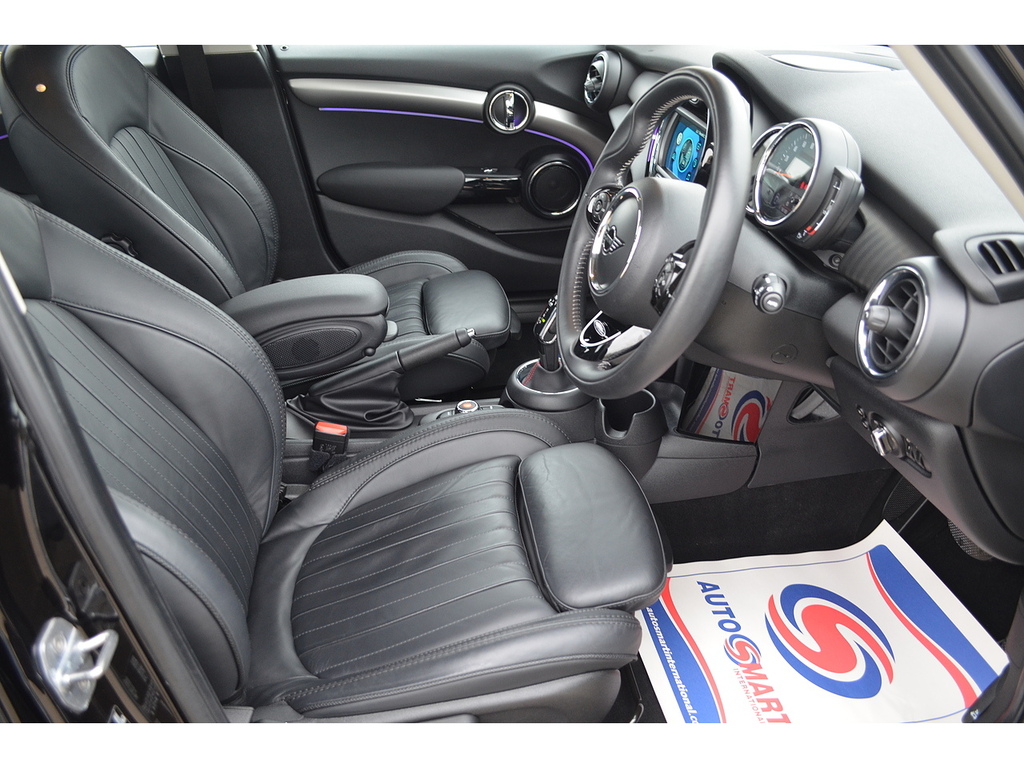 Mini Hatch Cooper S Exclusive NU20EHP Black #2