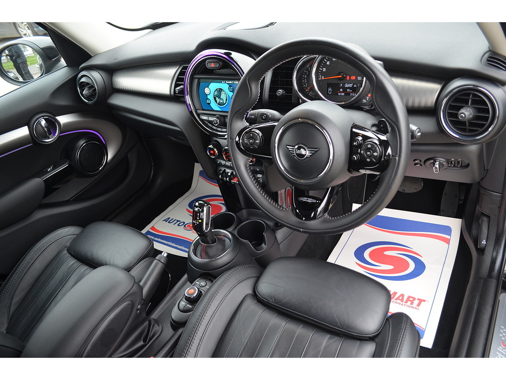 Mini Hatch Cooper S Exclusive Black