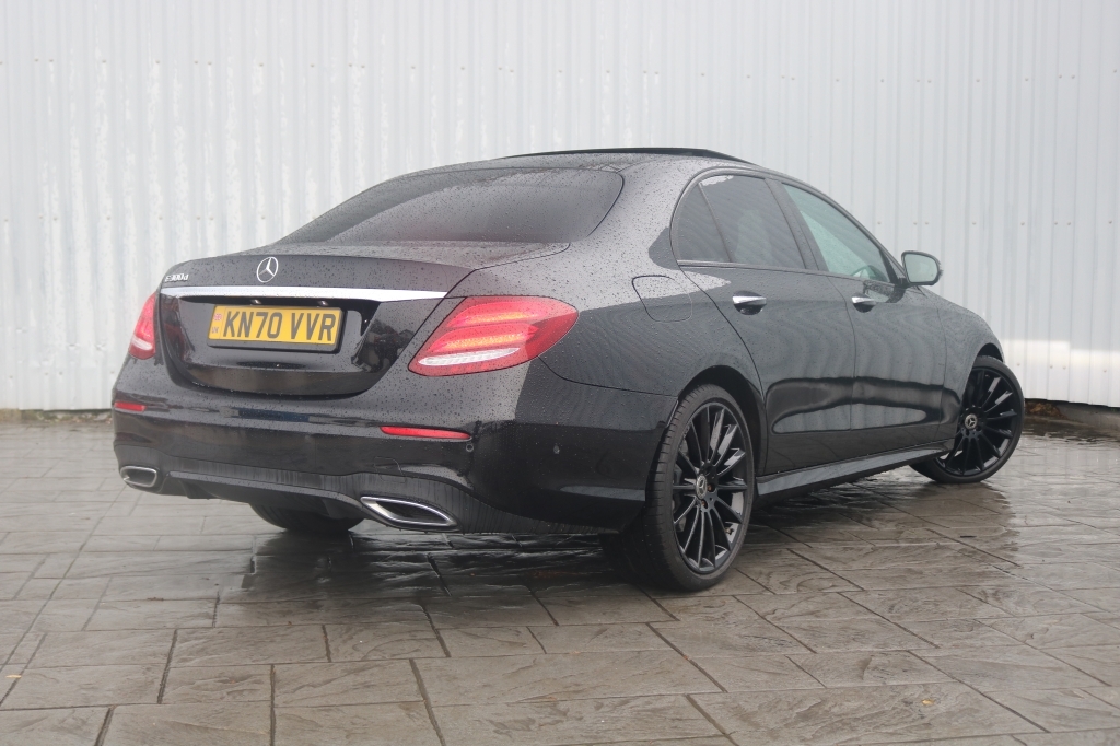Mercedes-Benz E Class Saloon 2.0 KN70VVR Black #4