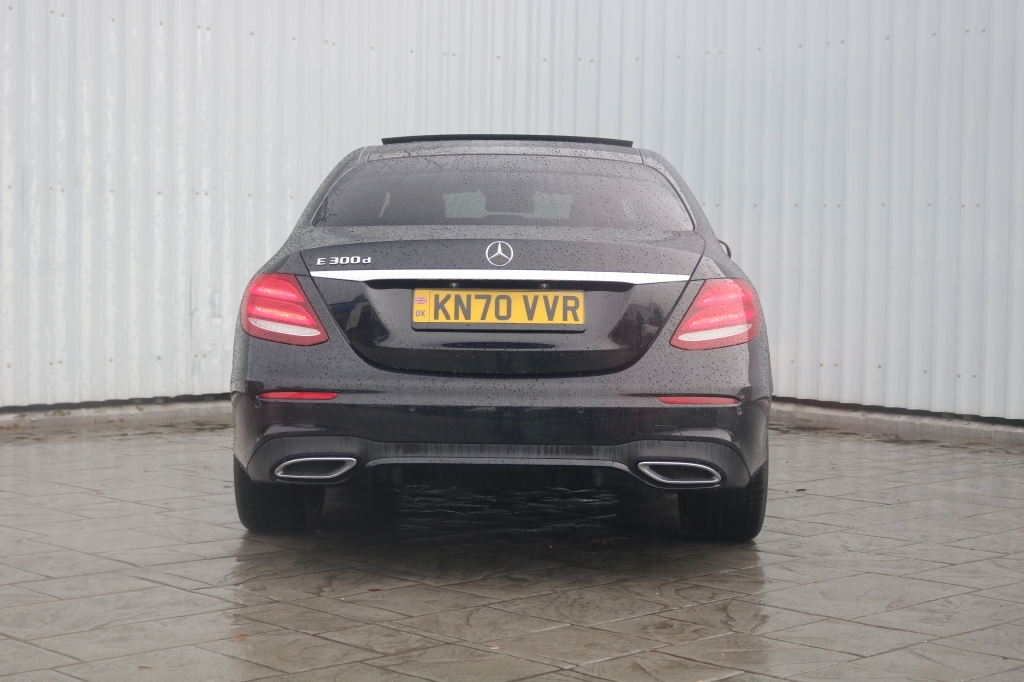 Mercedes-Benz E Class Saloon 2.0 KN70VVR Black #5
