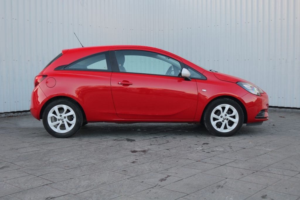 Vauxhall Corsa Hatchback 1.4 Sting NL67FFZ Red #2