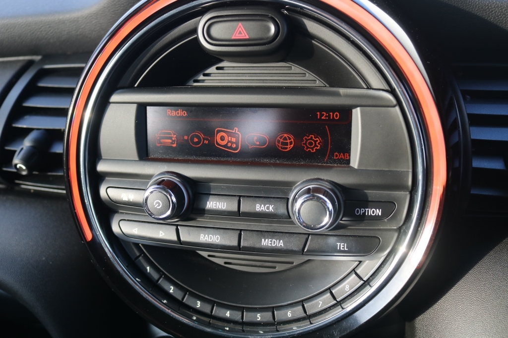 Mini Hatch Hatchback 1.5 One Red