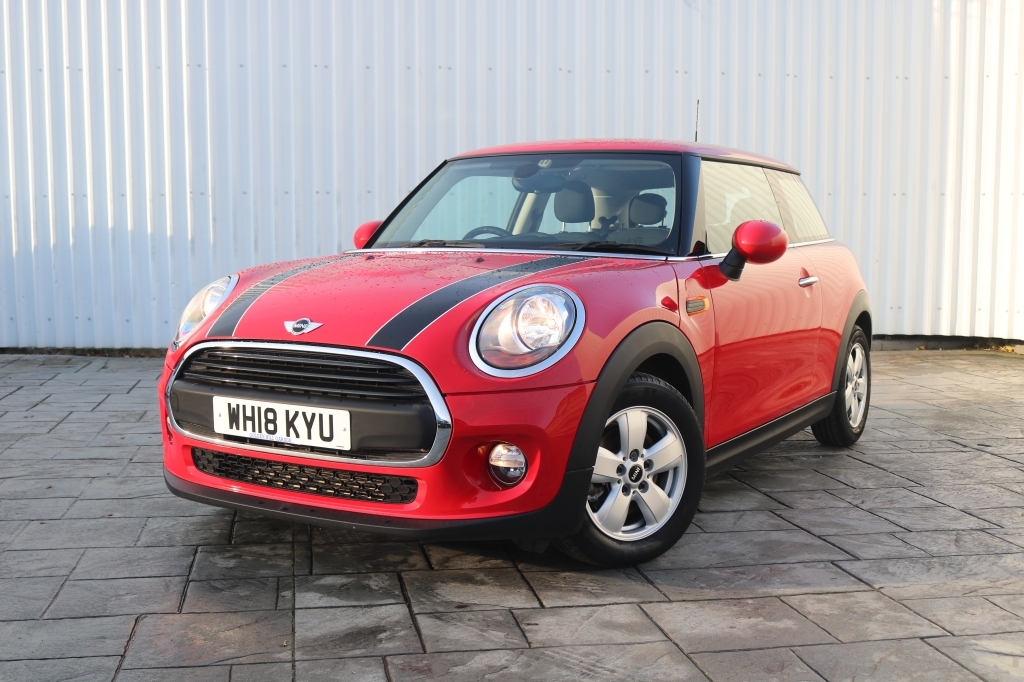 Mini Hatch Hatchback 1.5 One Red #3