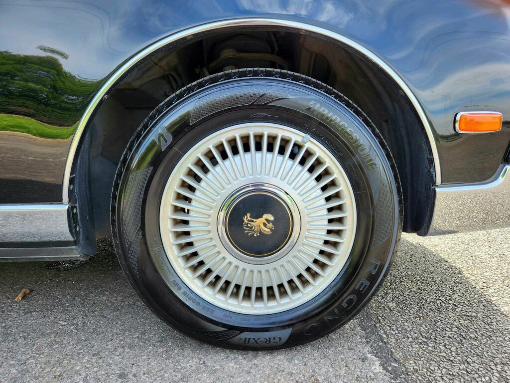 Toyota  2.7 White #79