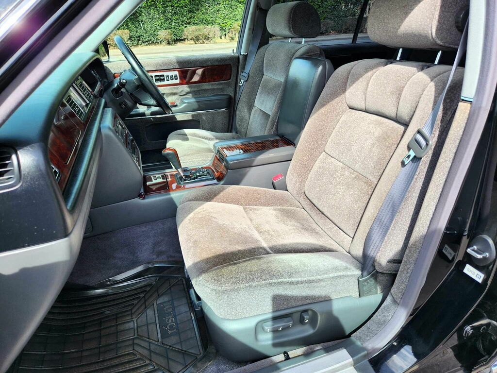 Toyota  2.7 White #71