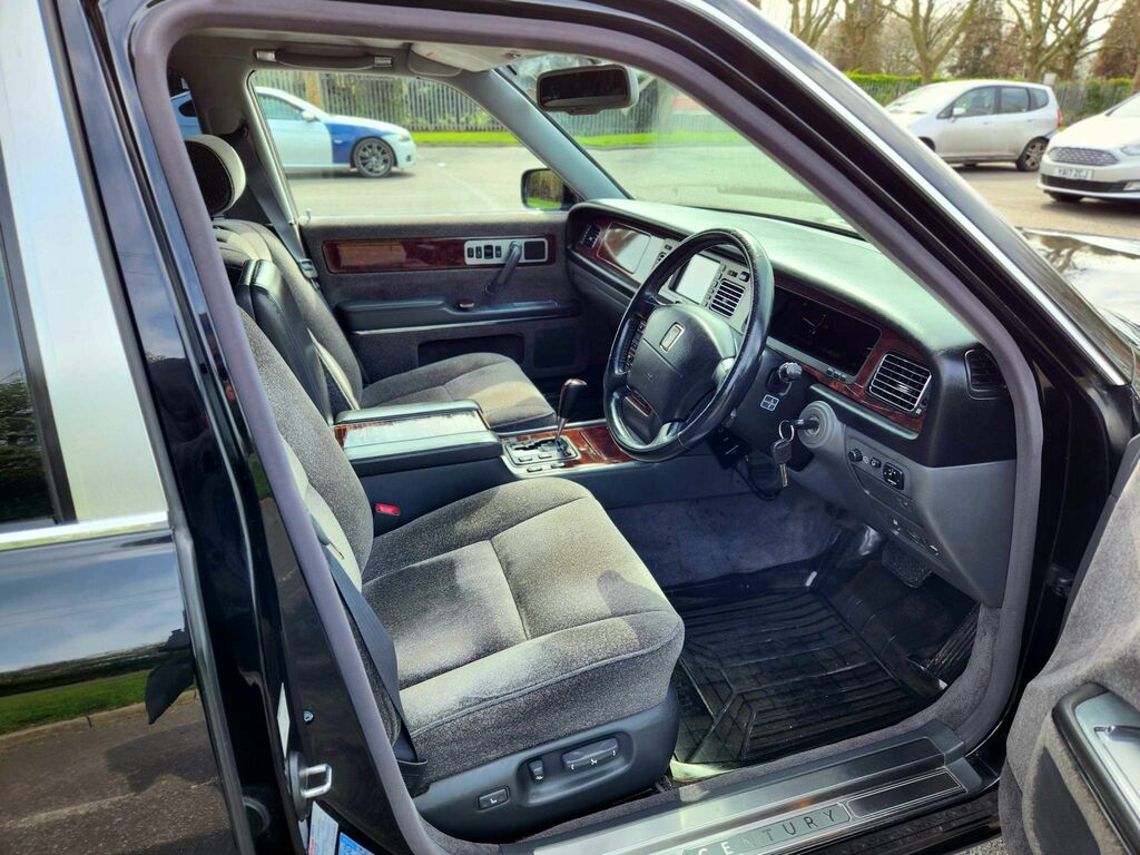 Toyota  2.7 White #26