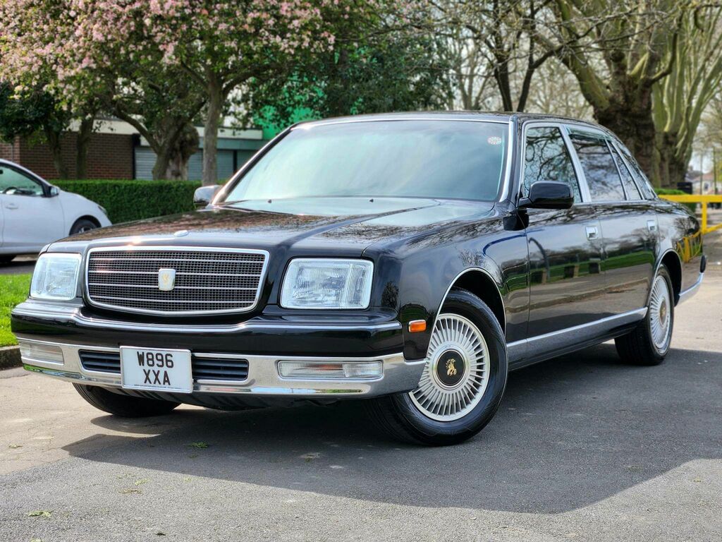 Toyota  2.7 White #18