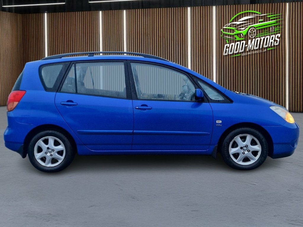 Toyota Corolla Verso  Red #5