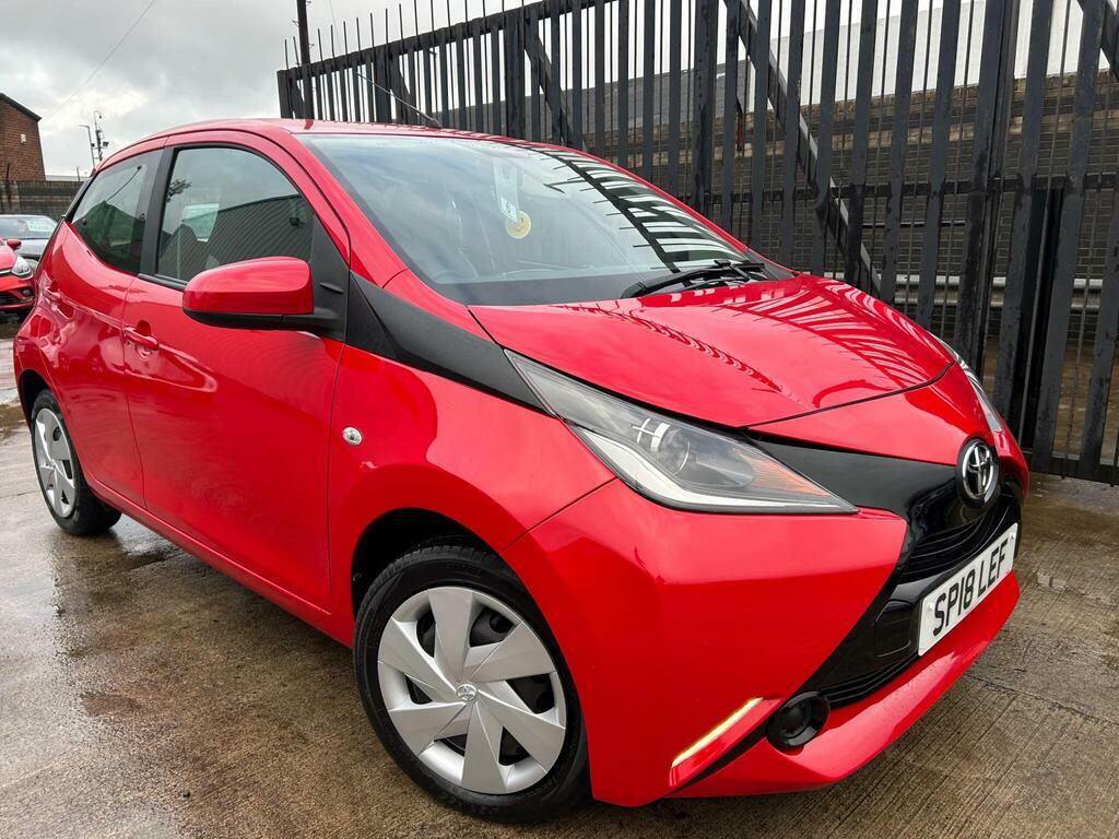 Toyota Aygo 1.0 Vvt-i X-play Euro 6 Red