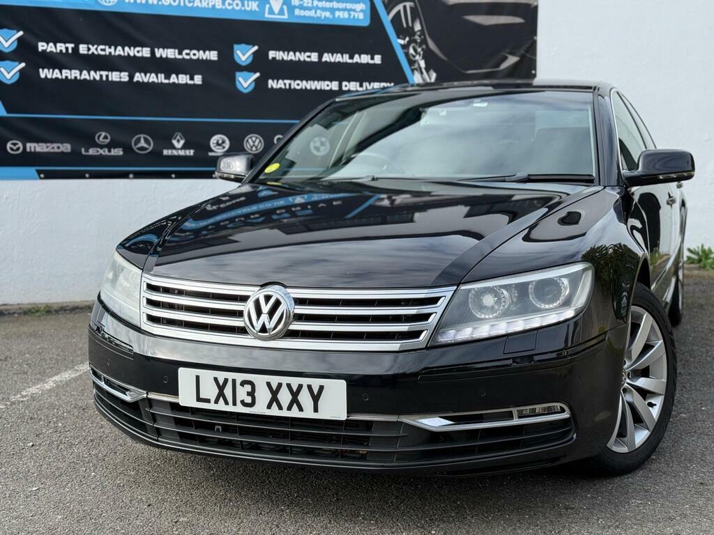 Volkswagen Phaeton Saloon Black #5