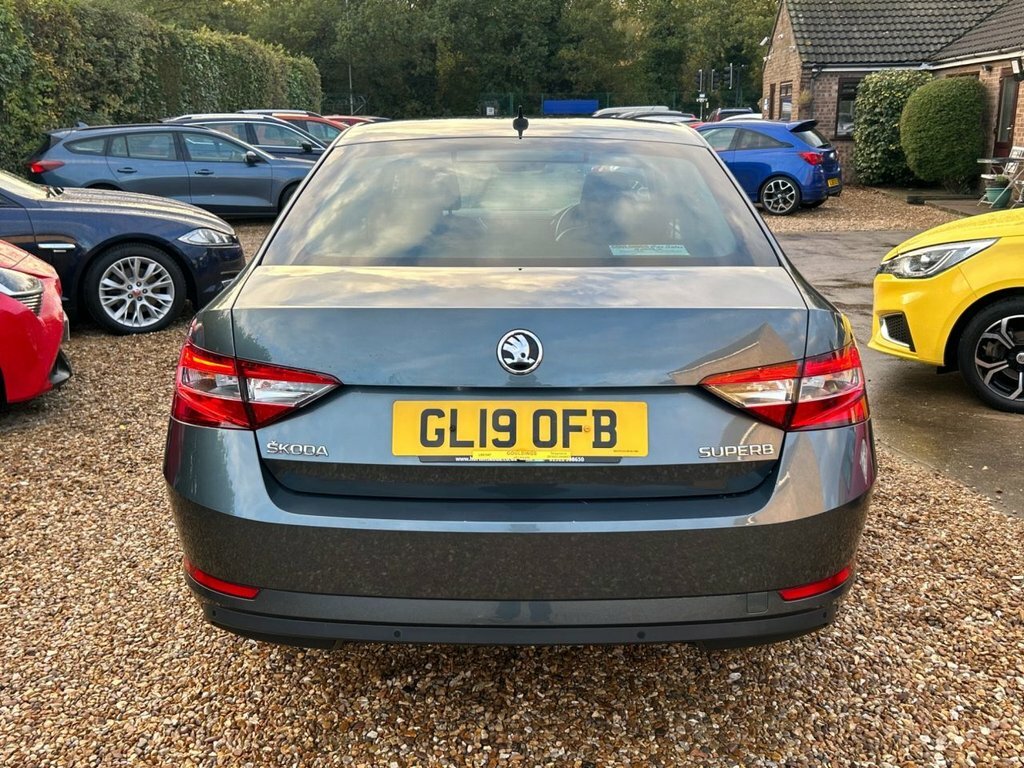 Skoda Superb 1.5 Tsi Act Se Technology Hatchback Man GL19OFB Grey #5