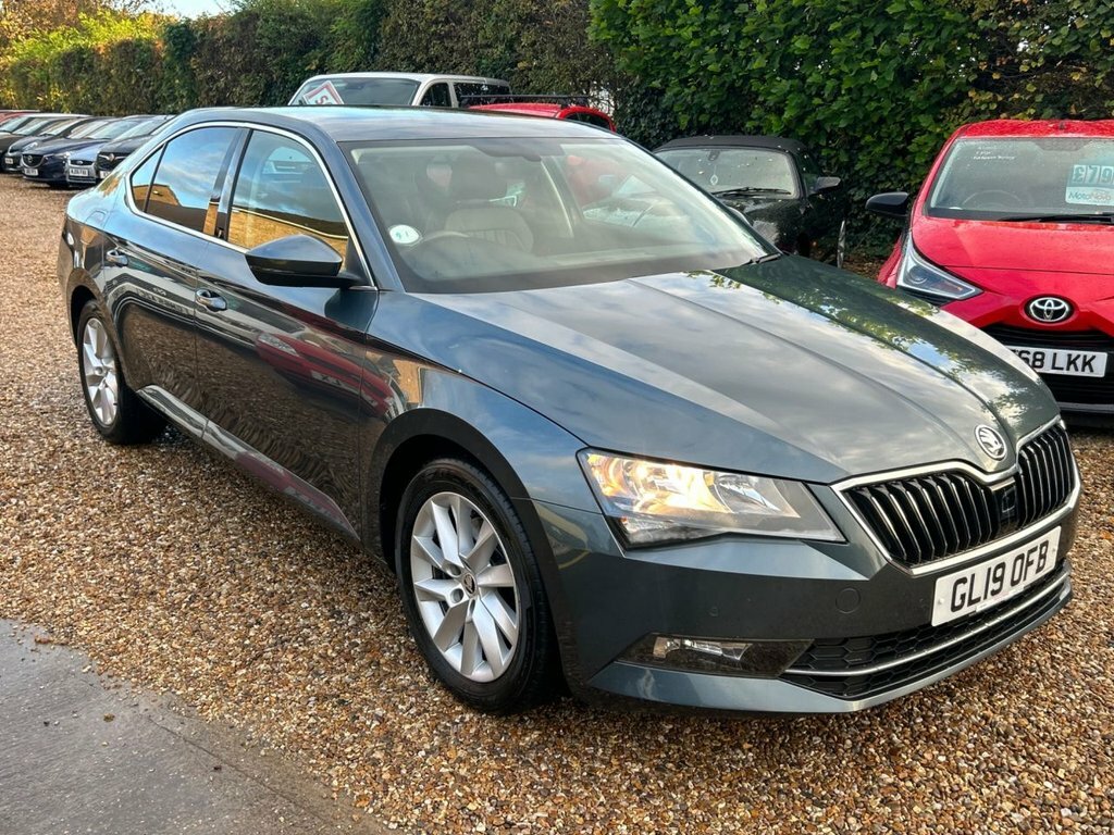 Skoda Superb 1.5 Tsi Act Se Technology Hatchback Man Grey
