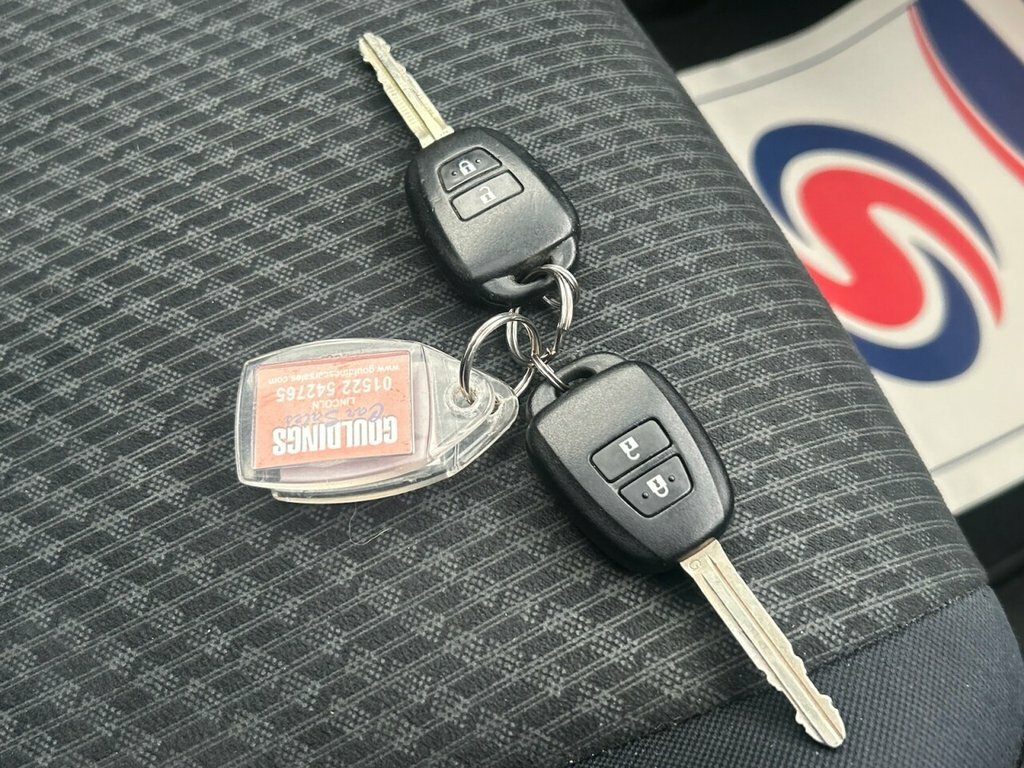 Toyota Verso-S  Silver #39