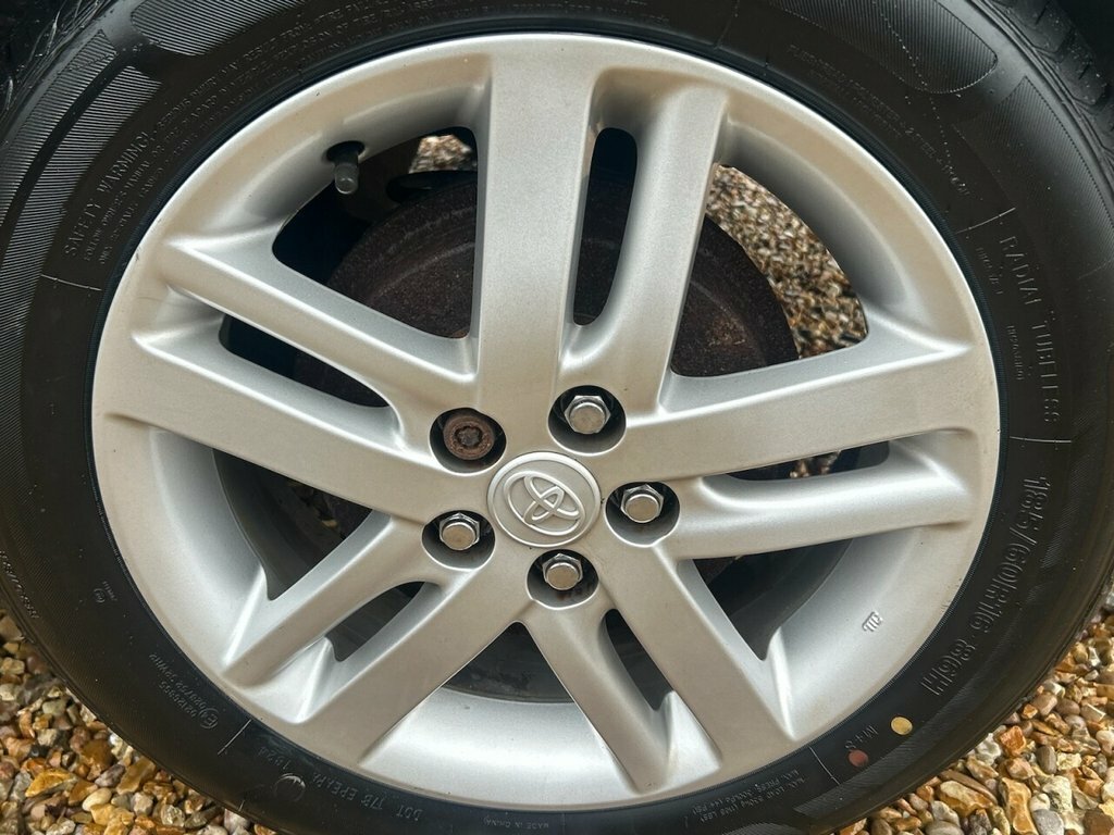 Toyota Verso-S  Silver #30