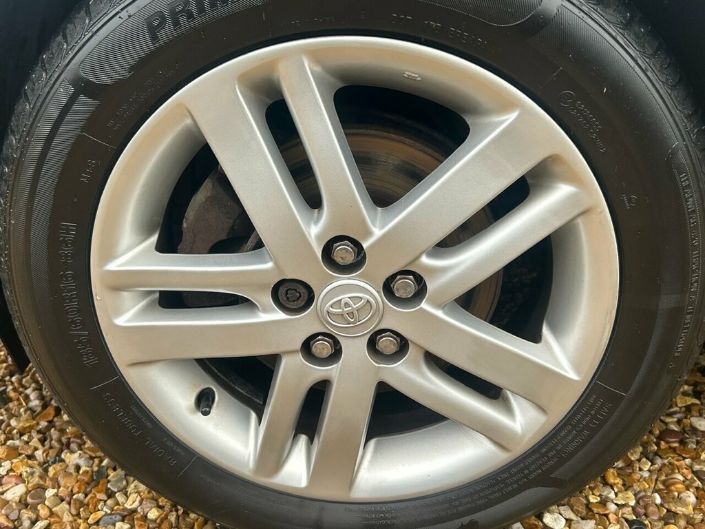 Toyota Verso-S  Silver #28