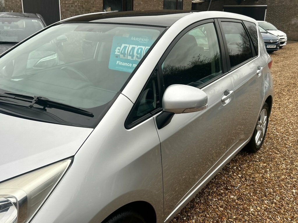 Toyota Verso-S  Silver #27