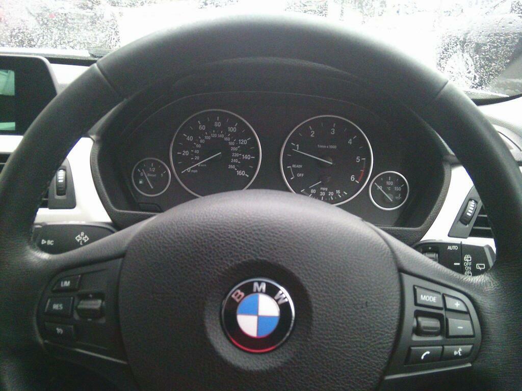 BMW 3 Series 2.0 316D Se Touring Euro 6 S S YA18ZPZ White #2