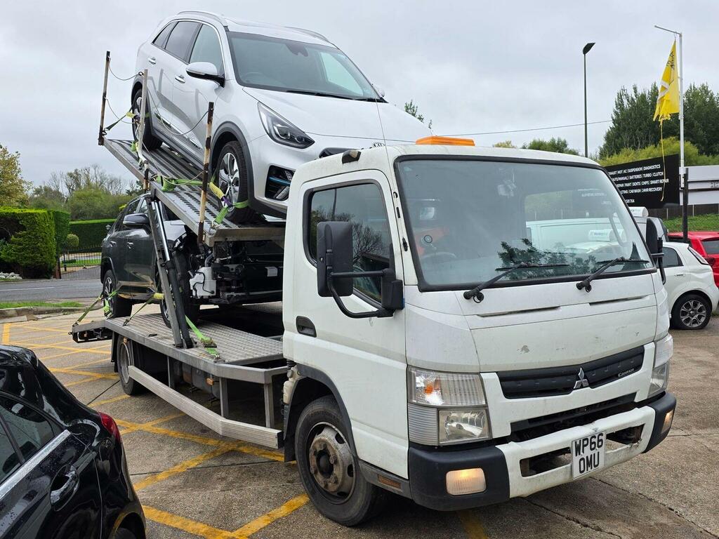 Mitsubishi Fuso Canter Canter 3C13 28 White #1