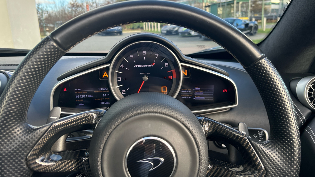 McLaren 650S Spider V8 Ssg White #30