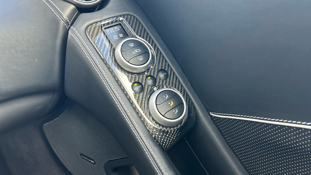 McLaren 650S Spider V8 Ssg White #32