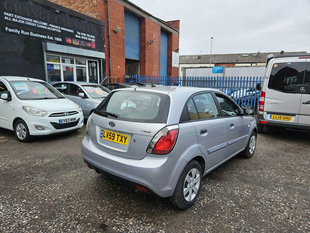 Kia RIO 1.5 Crdi 1 Silver #3