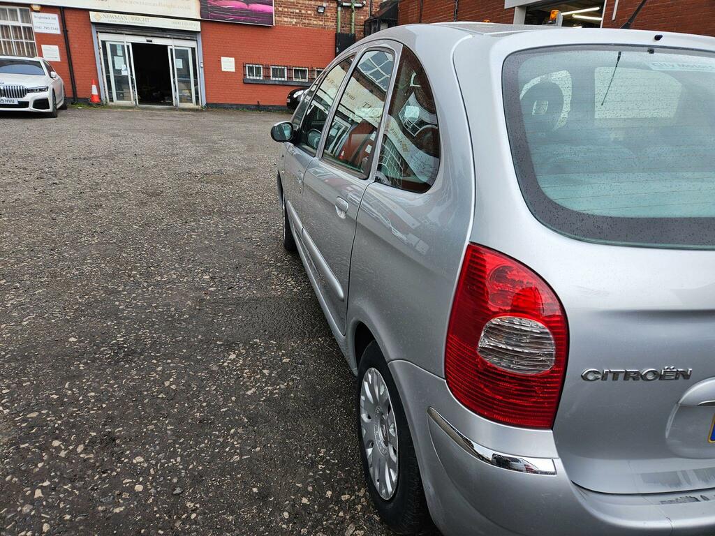 Citroen Xsara Picasso 1.6I 16V Desire Silver #5