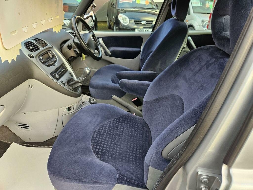 Citroen Xsara Picasso 1.6 Hdi Exclusive Silver #6