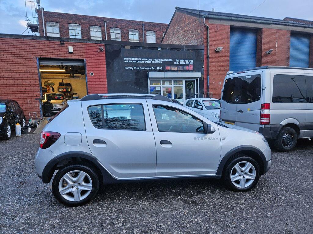 Dacia Sandero Stepway 1.5 Dci Laureate Euro 6 Ss Silver