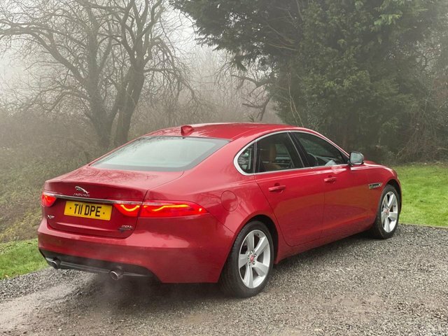 Jaguar XF Portfolio Saloon Red #5