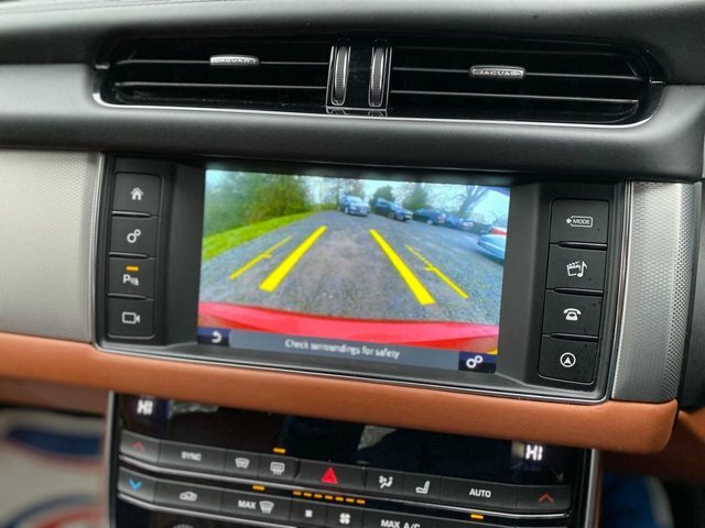 Jaguar XF Portfolio Saloon Red #3