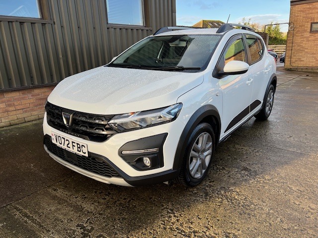 Dacia Sandero Stepway 1.0 Tce Comfort Hatchback Euro 6 VO72FBC White #2