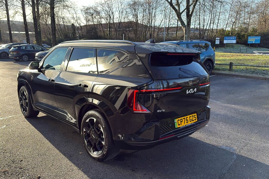 Kia  81.4Kwh Gt-line S Suv 214 Bhp CP75GZS Black #2