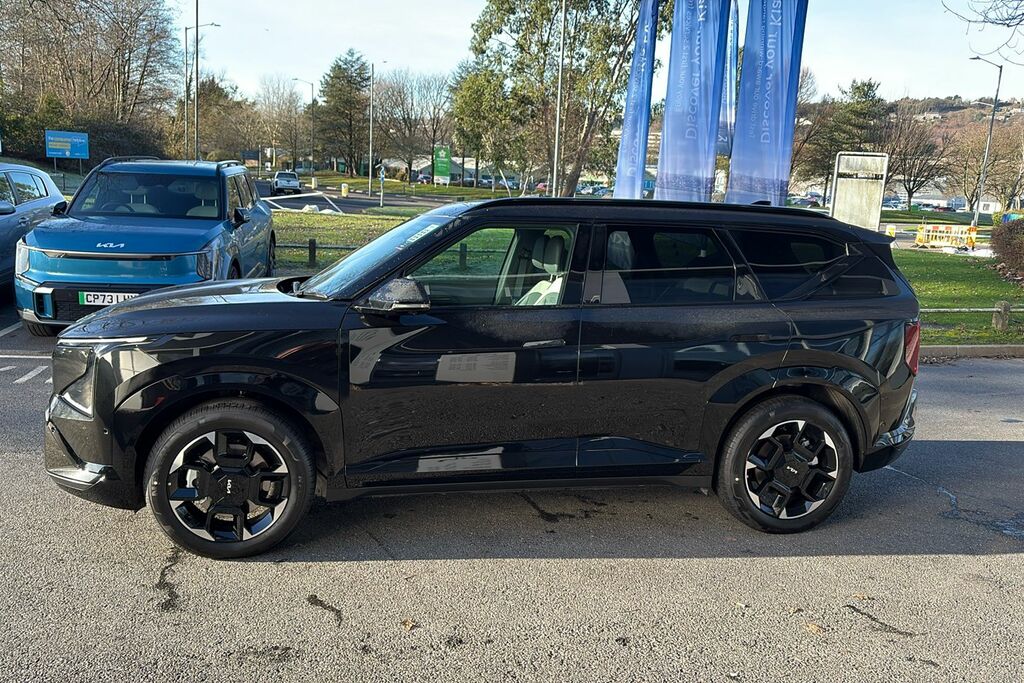 Kia  81.4Kwh Gt-line S Suv 214 Bhp CP75GZS Black #3