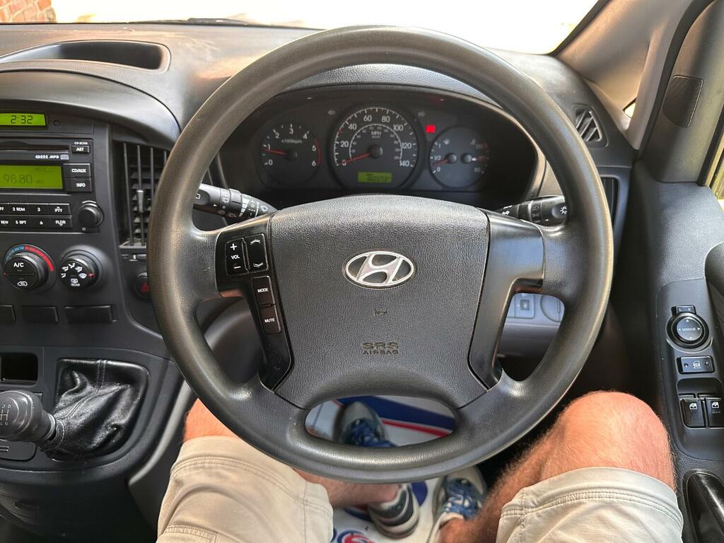 Hyundai iLoad 2012 2.5L Comfort Crdi 0D 114 Bhp Silver #24