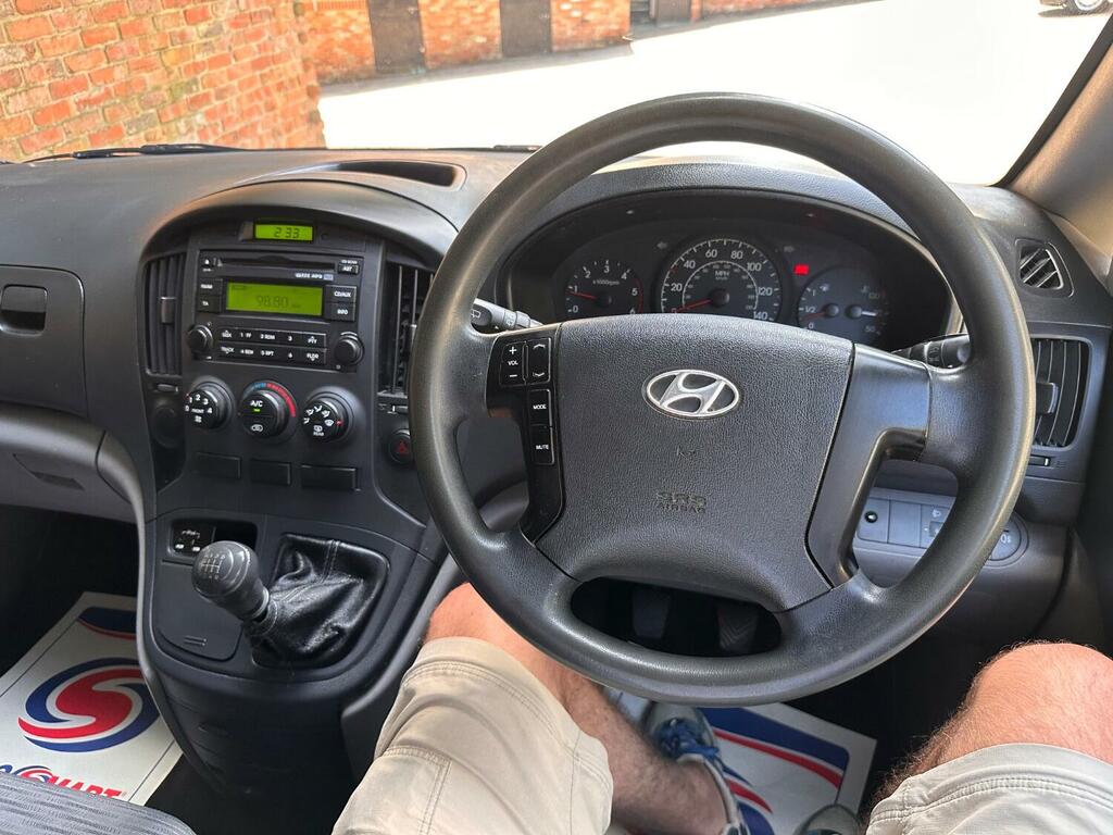 Hyundai iLoad 2012 2.5L Comfort Crdi 0D 114 Bhp Silver #29