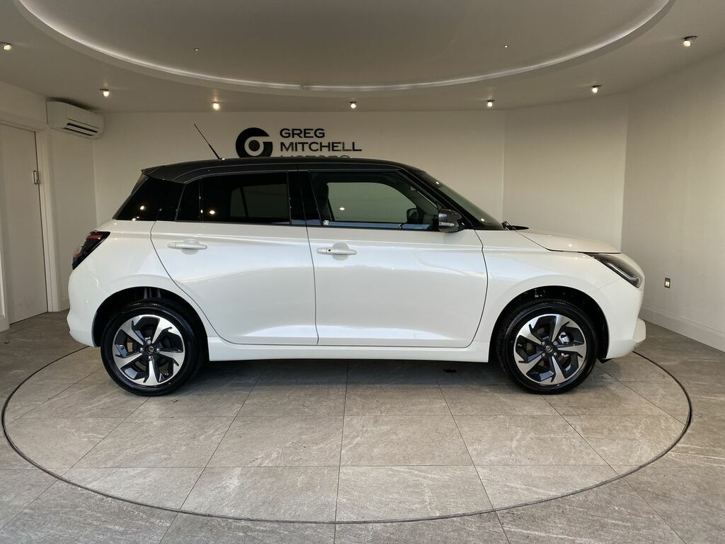 Suzuki Swift 1.2 Mild Hybrid Ultra Allgrip White #4