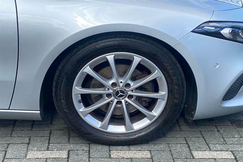 Mercedes-Benz A Class A180d Sport Premium Plus YJ69FRE Silver #4