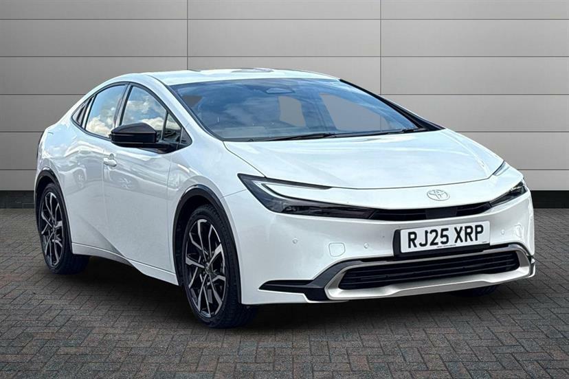 Toyota Prius 2.0 Phev Excel Cvt White