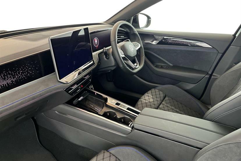 Volkswagen Passat 1.5 Tsi Ehybrid Black Edition Dsg AO75FNK Black #2
