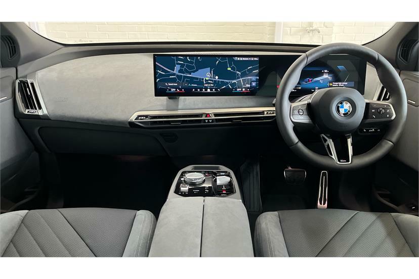 BMW iX 300Kw Xdrive45 M Sport 101Kwh EK75XKW Blue #4