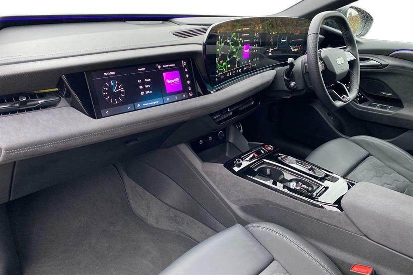 Audi A6 210Kw 83Kwh Edition 1 Sv LN25PZU Black #2
