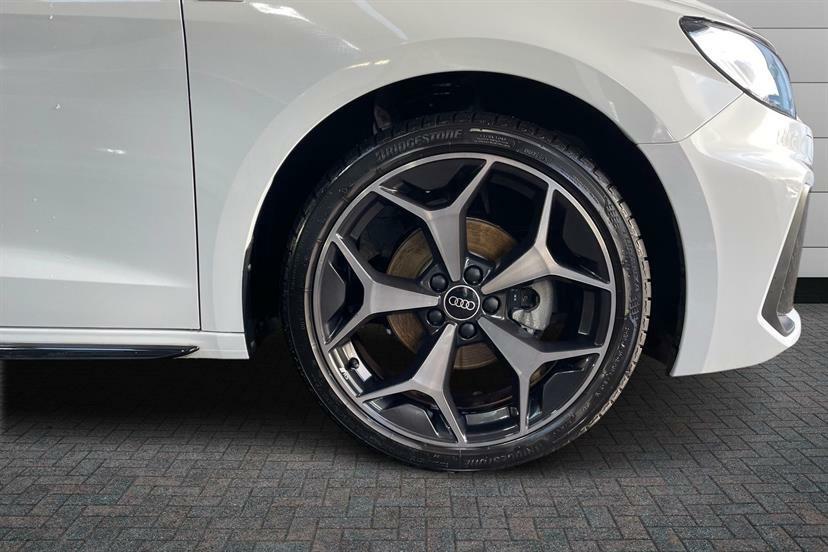 Audi A1 30 Tfsi Black Edition S Tronic EY75UGL White #5