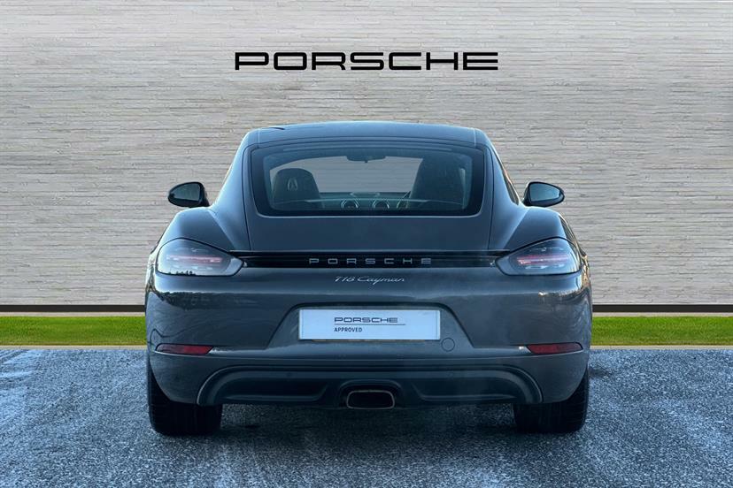 Porsche Cayman 4.0 Gt4 Black #4