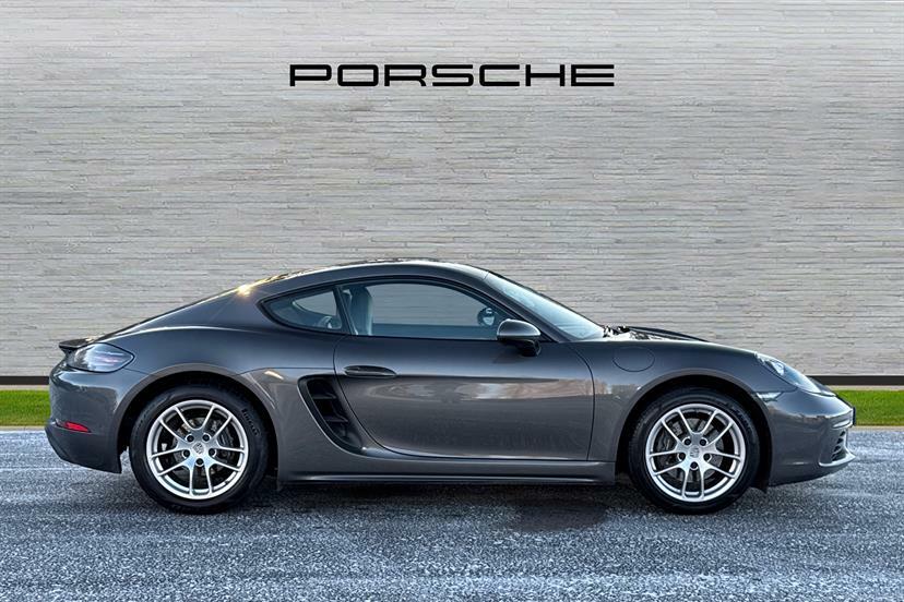Porsche Cayman 4.0 Gt4 Black #3
