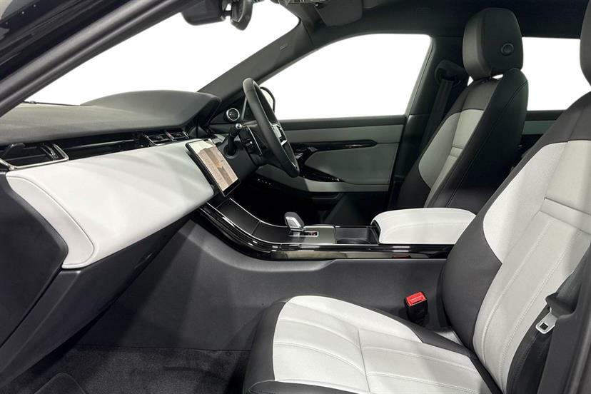 Land Rover Range Rover Evoque 2.0 D200 Edition FG75TYC Black #3